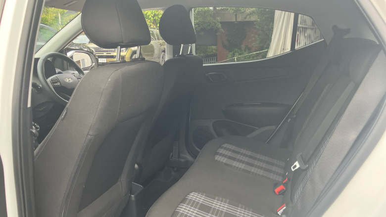 Hyundai i10 1.0 [63] Premium 5dr Auto [Nav] Petrol Hatchback